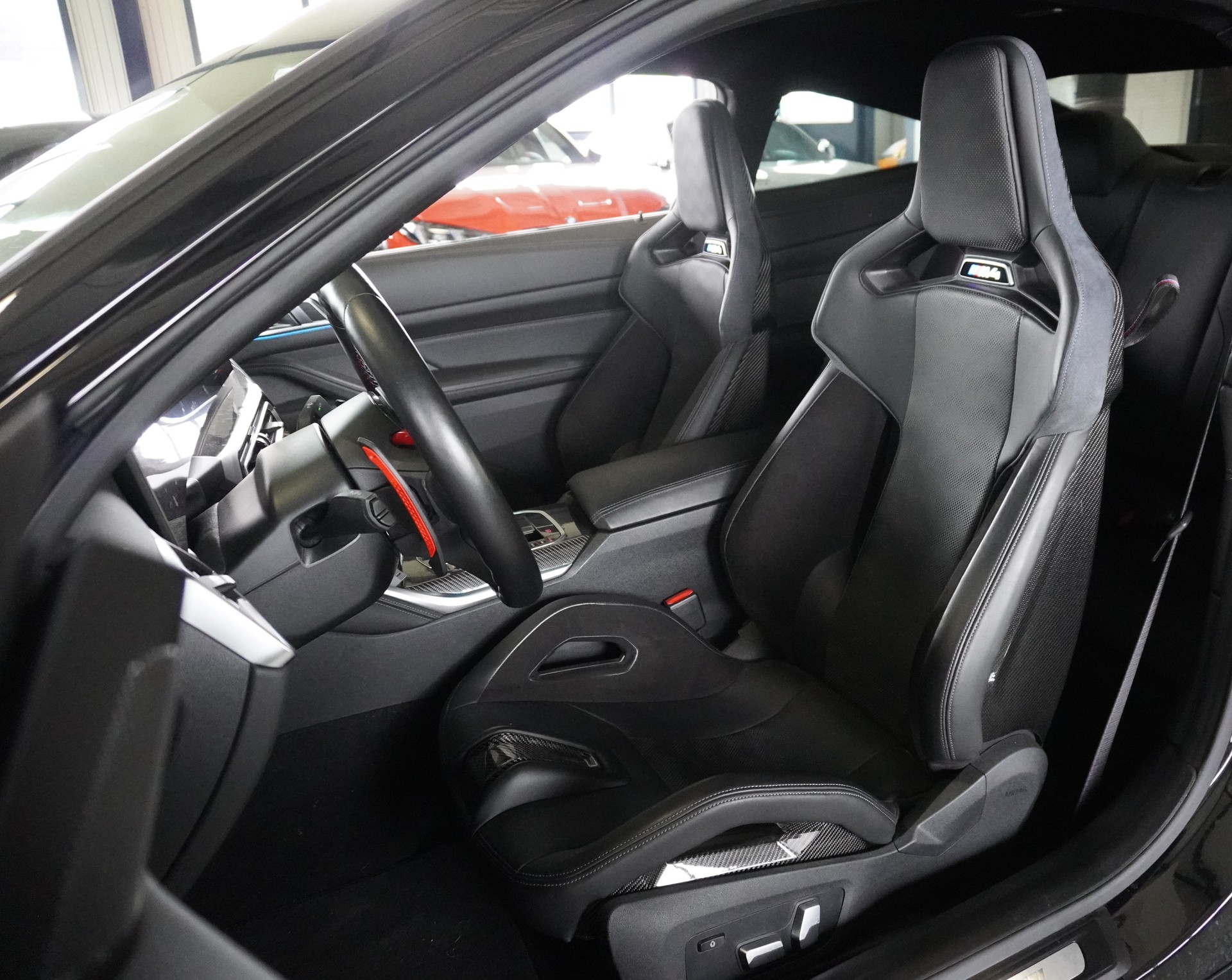 BMW M4 Coupé Competition M xDrive // CARBON PAKET // M CARBON SCHALENSITZE //-image-9
