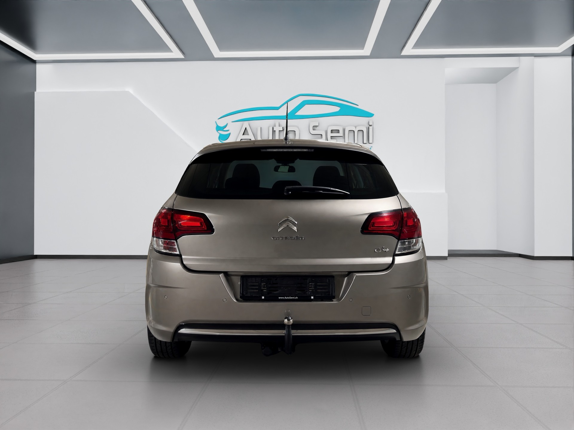CITROEN C4 1.2 Pure Tech Shine Automatic-image-3