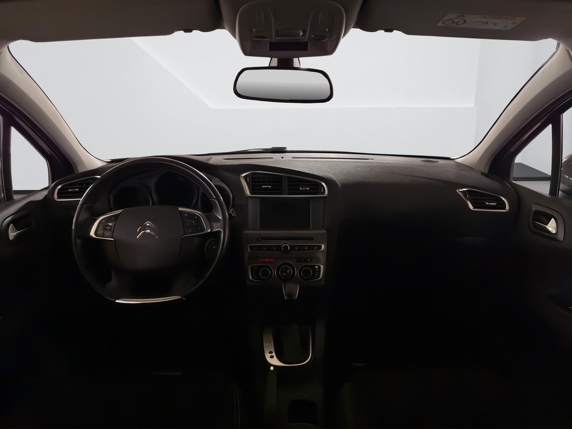 CITROEN C4 1.2 Pure Tech Shine Automatic-image-12