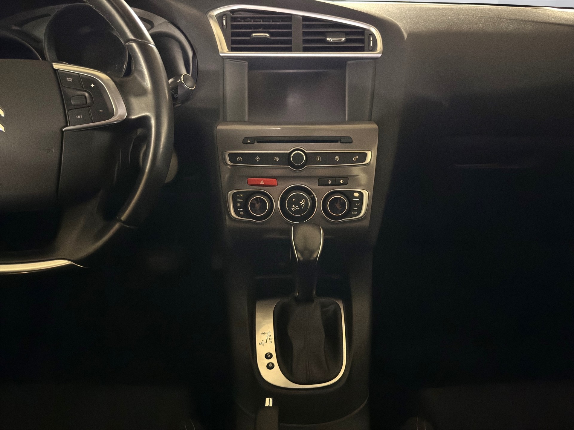 CITROEN C4 1.2 Pure Tech Shine Automatic-image-13