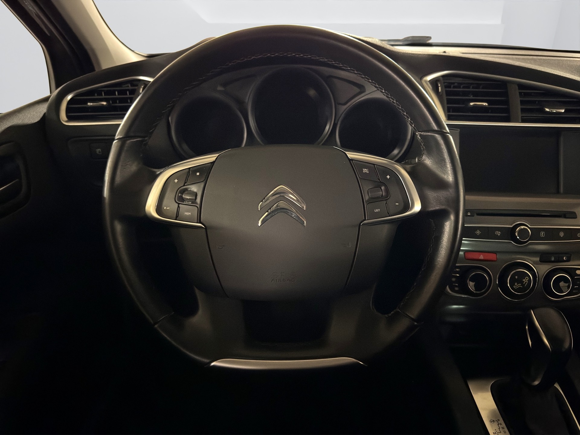 CITROEN C4 1.2 Pure Tech Shine Automatic-image-14