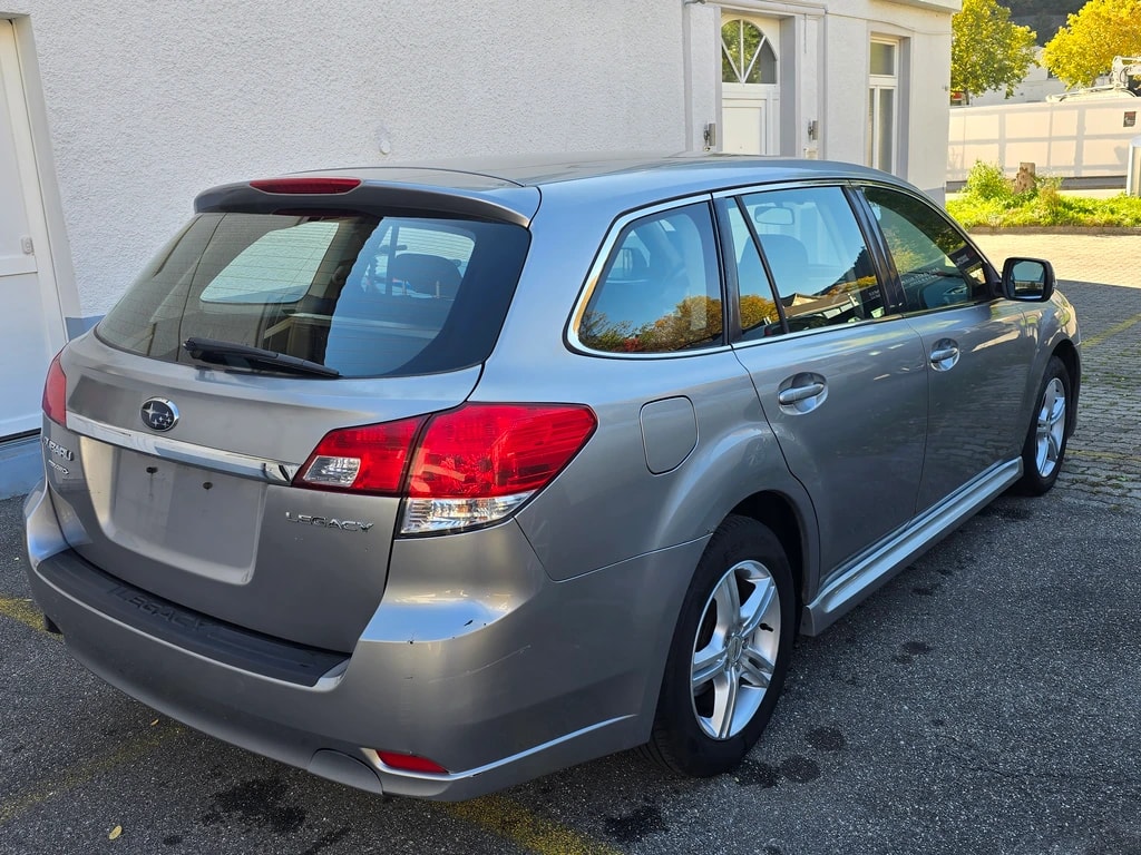 SUBARU Legacy 2.0i Swiss AWD-image-3