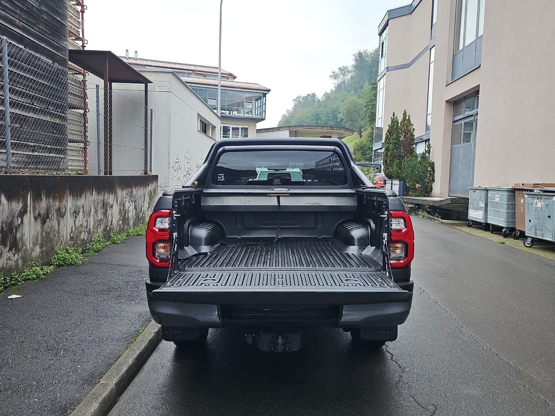TOYOTA Hilux 2.8D-4D MHEV Invincible Double Cab 4x4 A-image-19