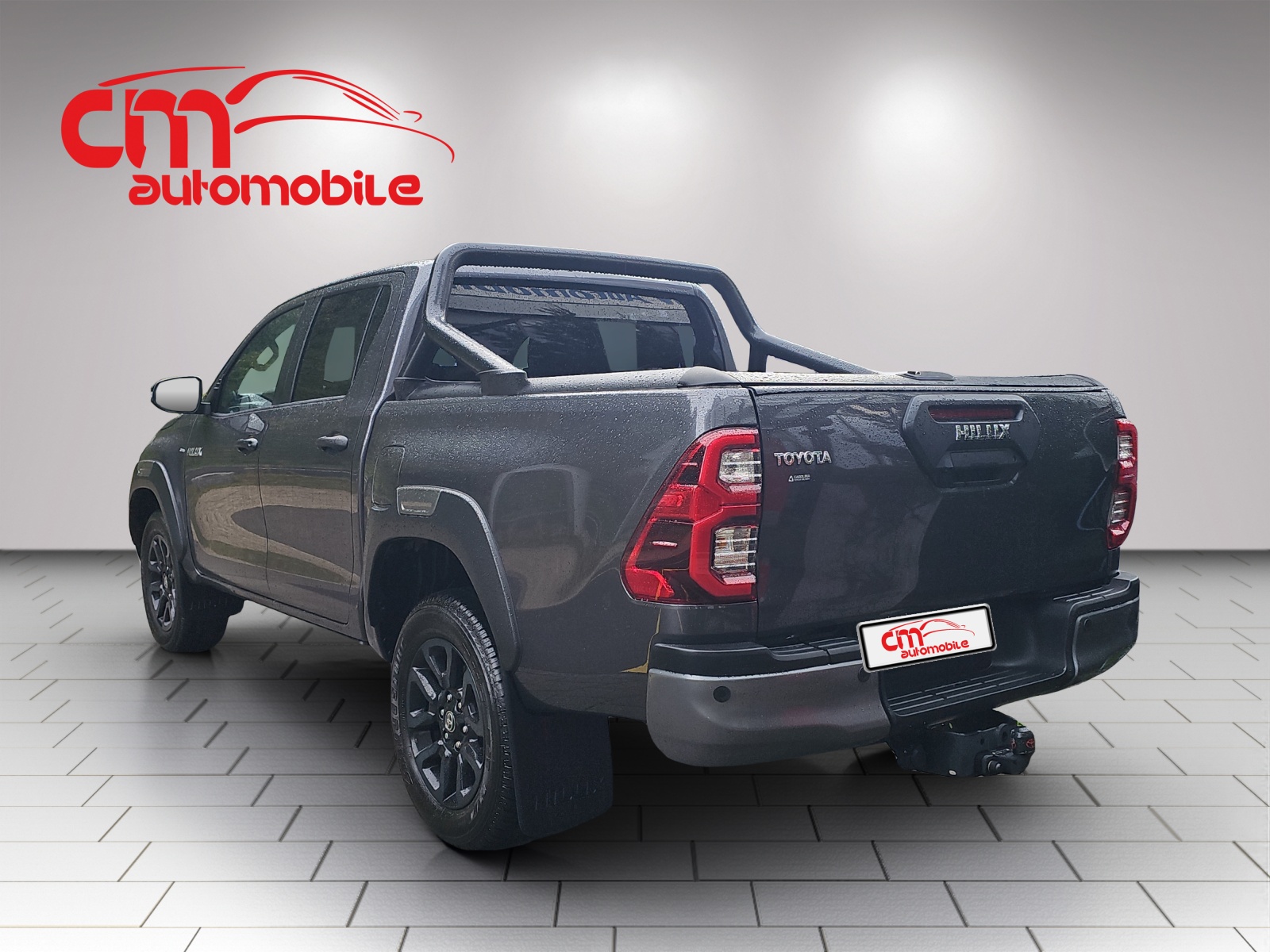 TOYOTA Hilux 2.8D-4D MHEV Invincible Double Cab 4x4 A-showroom-element-1