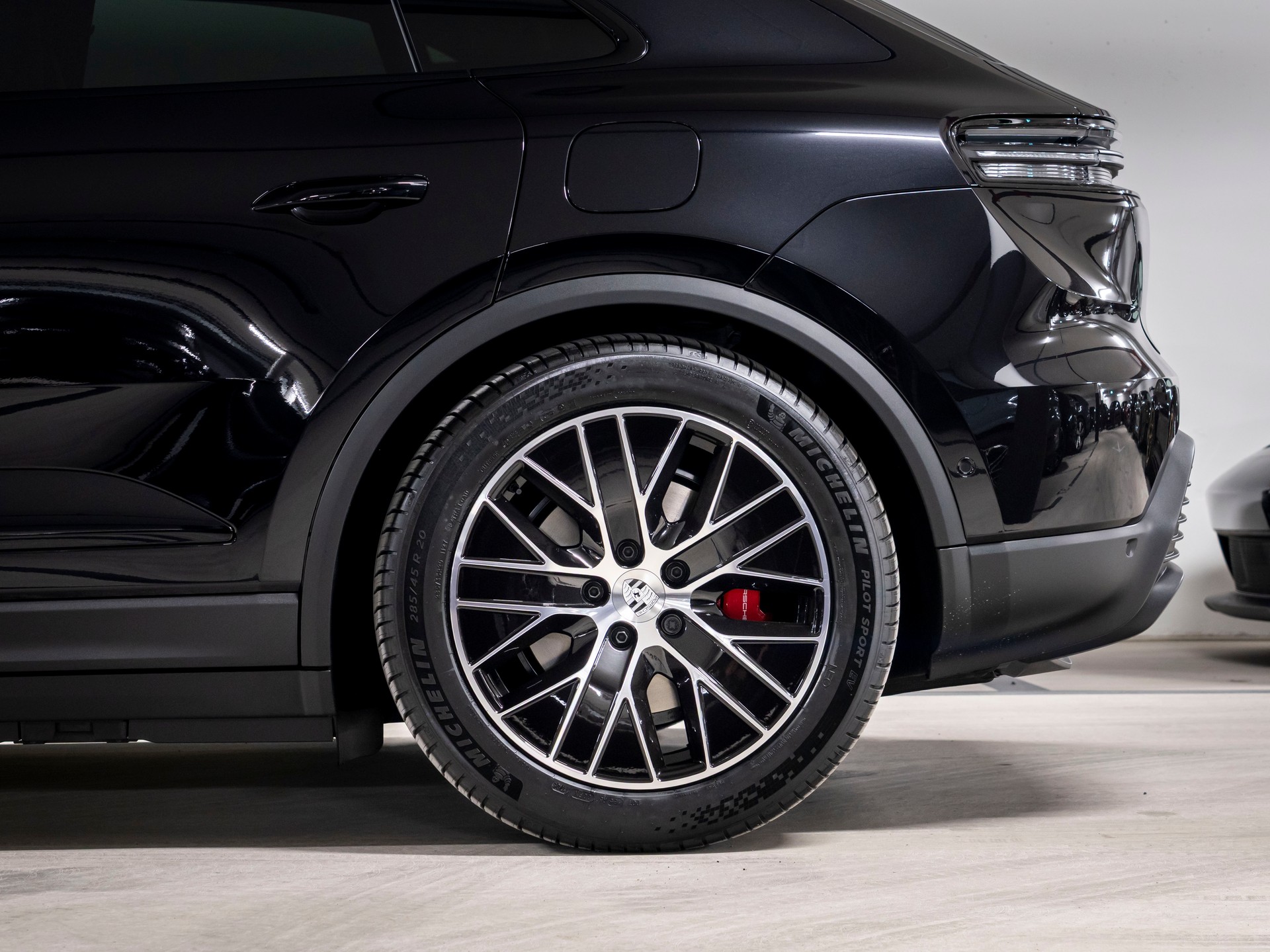 PORSCHE Macan 4 S 100kWh-image-8
