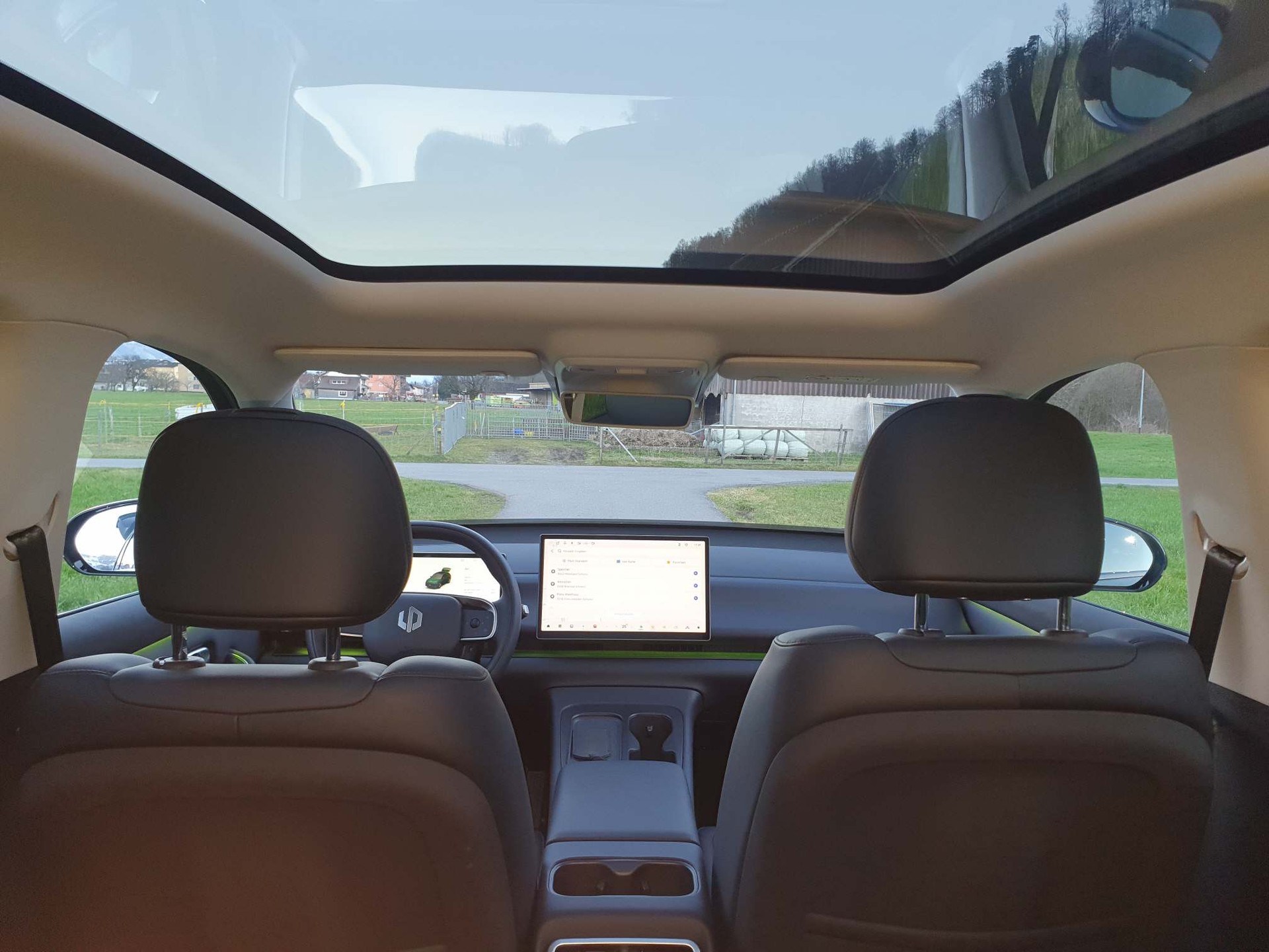 LEAPMOTOR C10 EV AWD-image-8