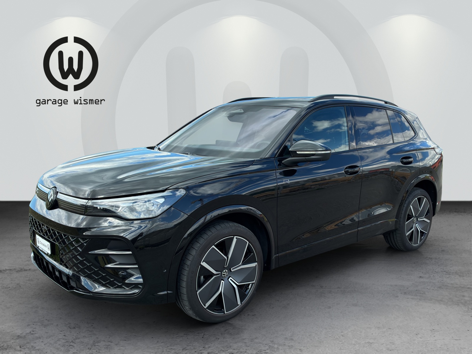 VW Tiguan 2.0 TSI DSG R-Line Plus 4Motion-image-0