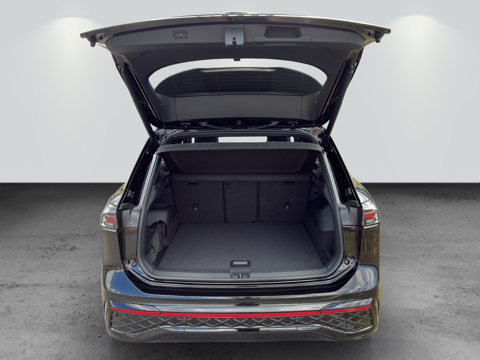 VW Tiguan 2.0 TSI DSG R-Line Plus 4Motion-image-9