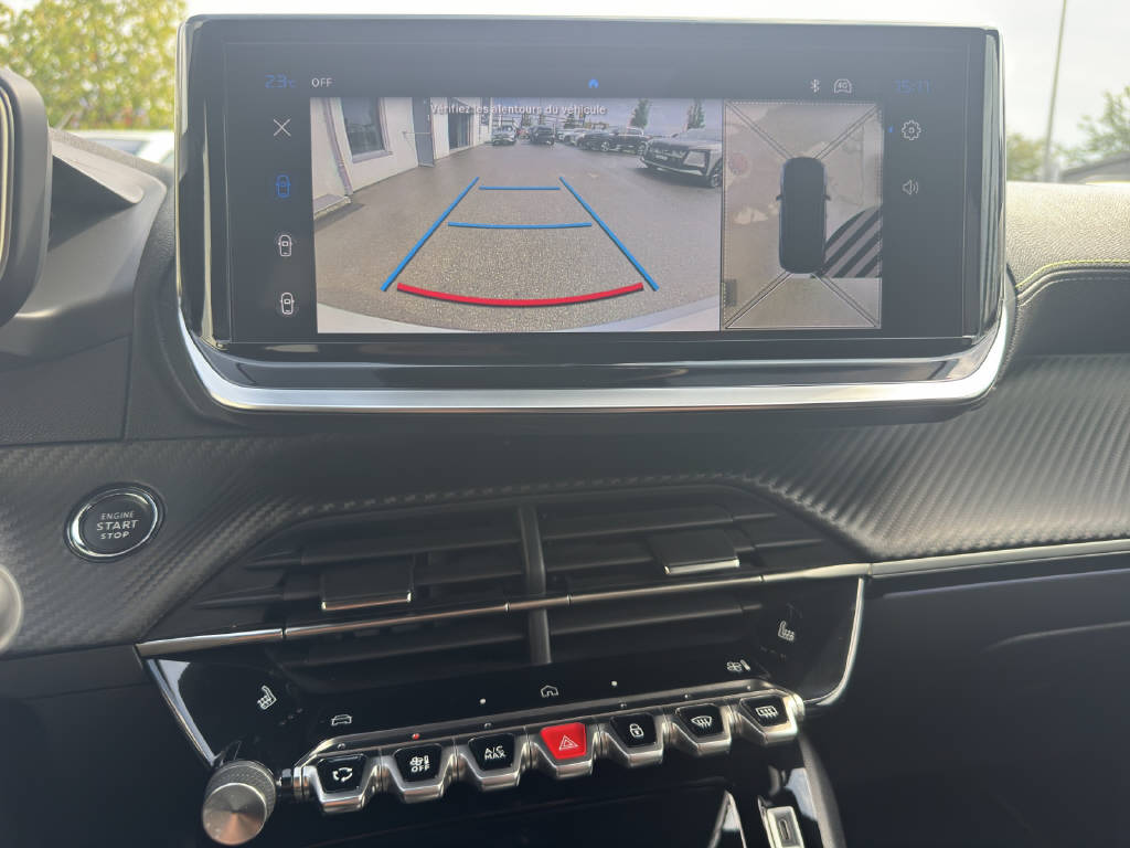 PEUGEOT 2008 1.2 Hybrid 145 GT-image-6