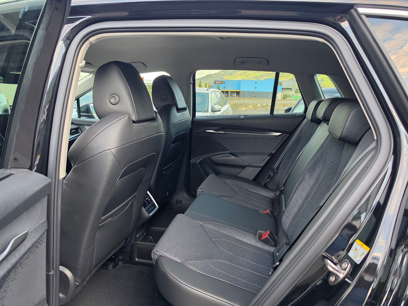 SKODA Elroq 85x Selection 4x4-image-8