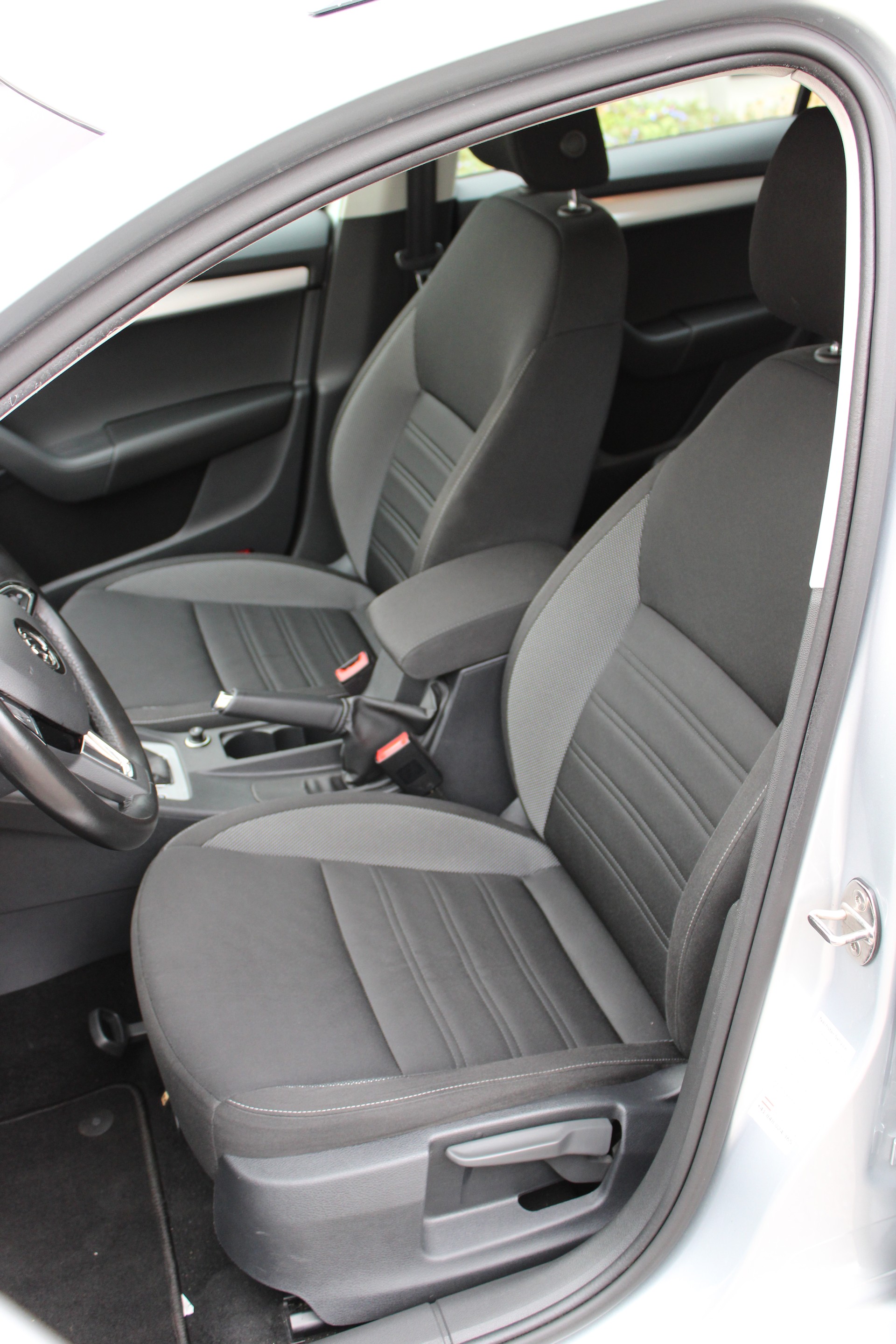 SKODA Octavia Combi 1.5 TSI Ambition DSG-image-29