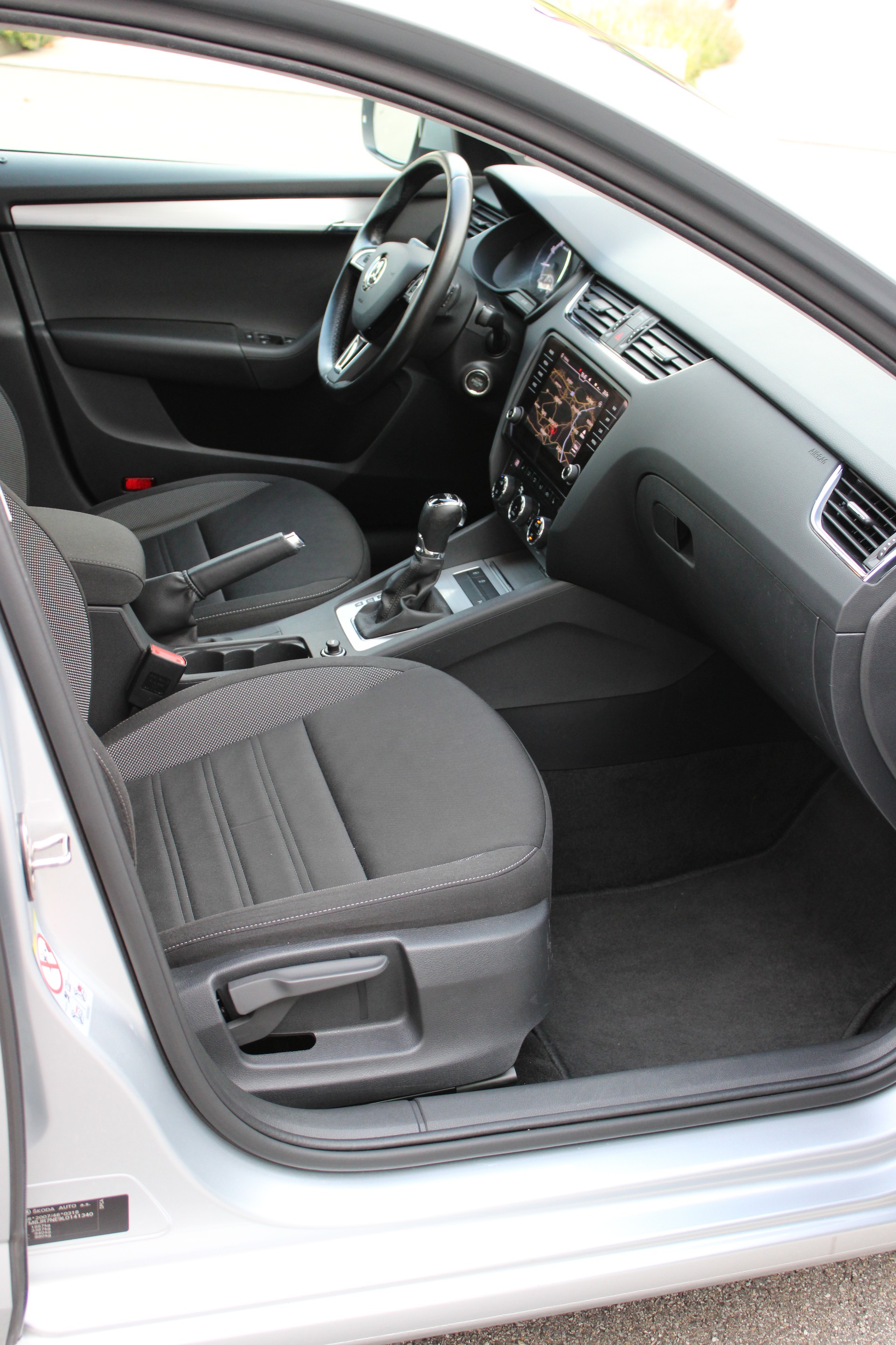 SKODA Octavia Combi 1.5 TSI Ambition DSG-image-9