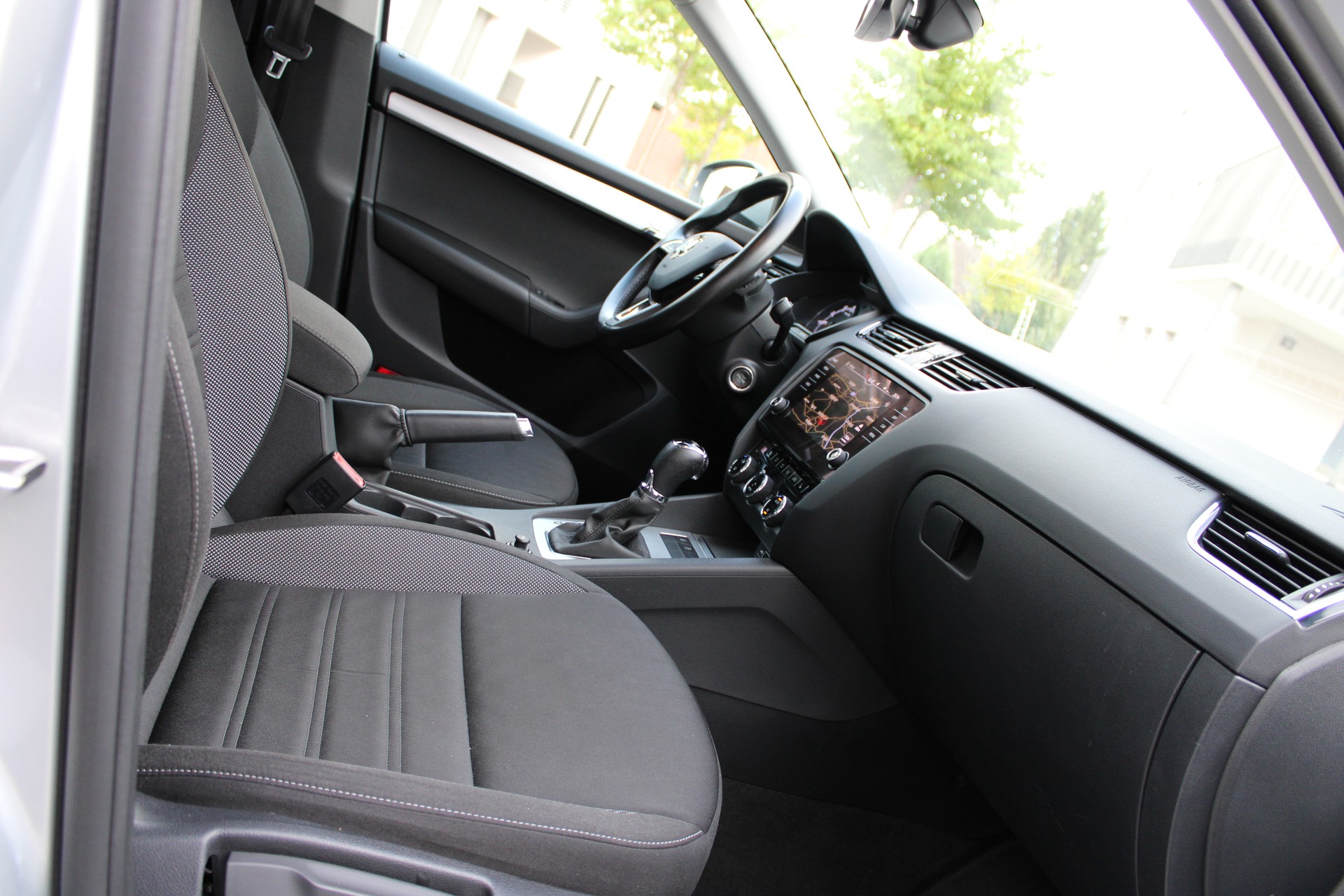 SKODA Octavia Combi 1.5 TSI Ambition DSG-image-10
