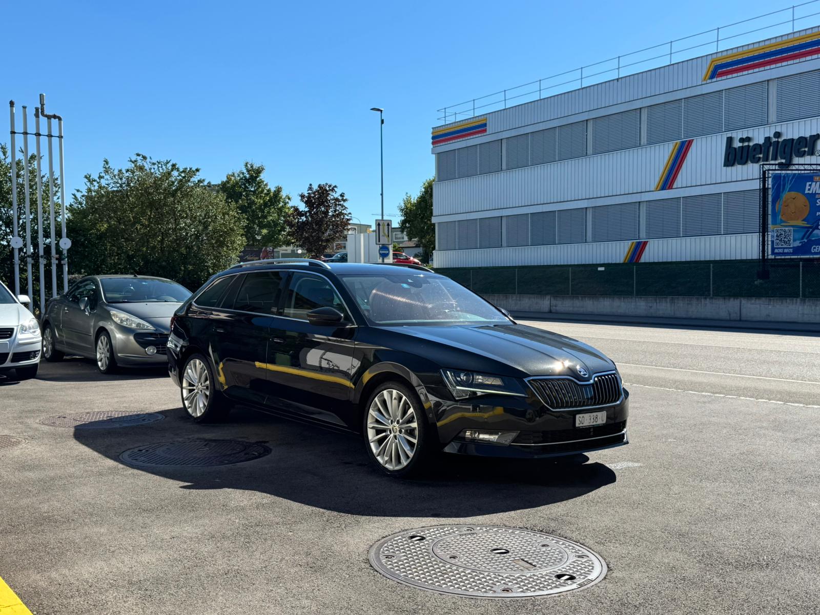 SKODA Superb Combi 2.0 TSI Ambition DSG 4x4-image-8