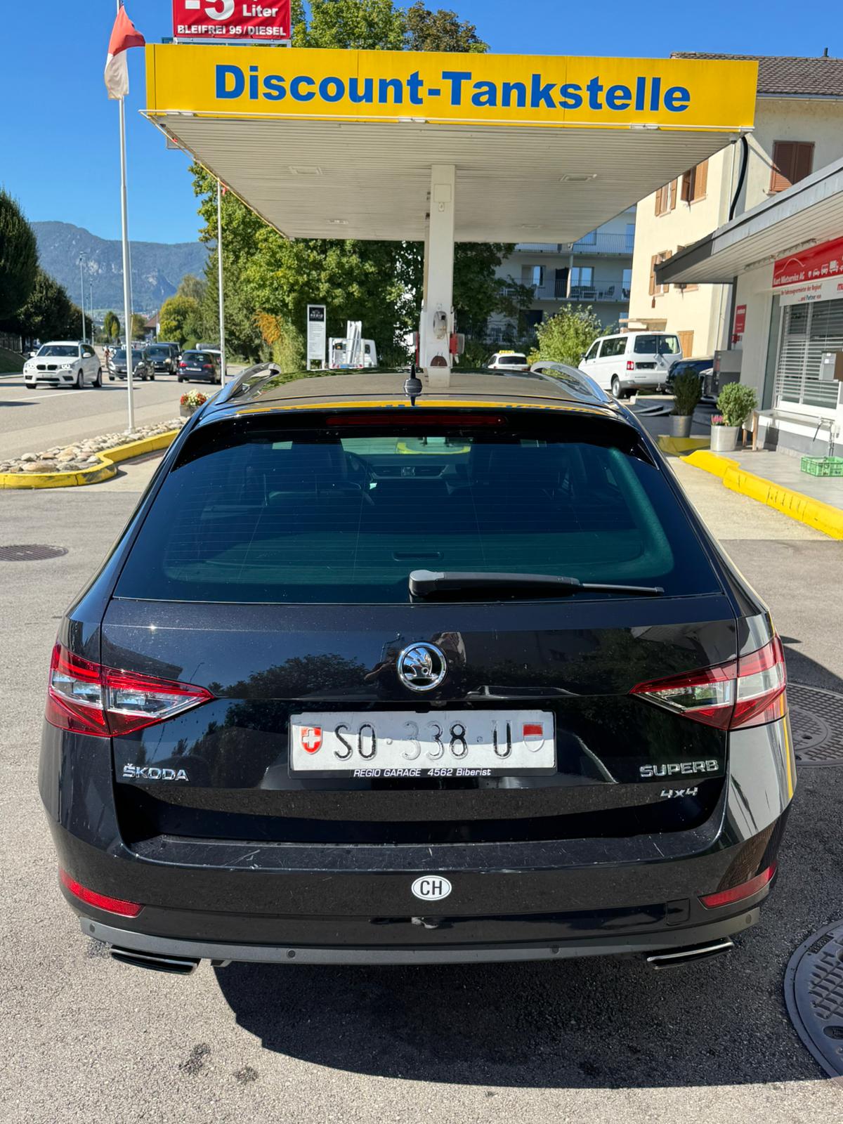 SKODA Superb Combi 2.0 TSI Ambition DSG 4x4-image-5