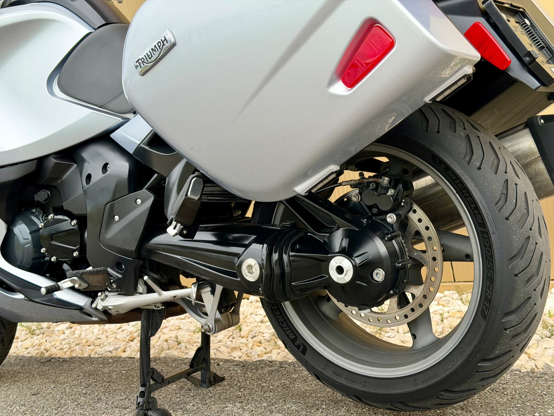 TRIUMPH Trophy 1200 SE ABS-image-13
