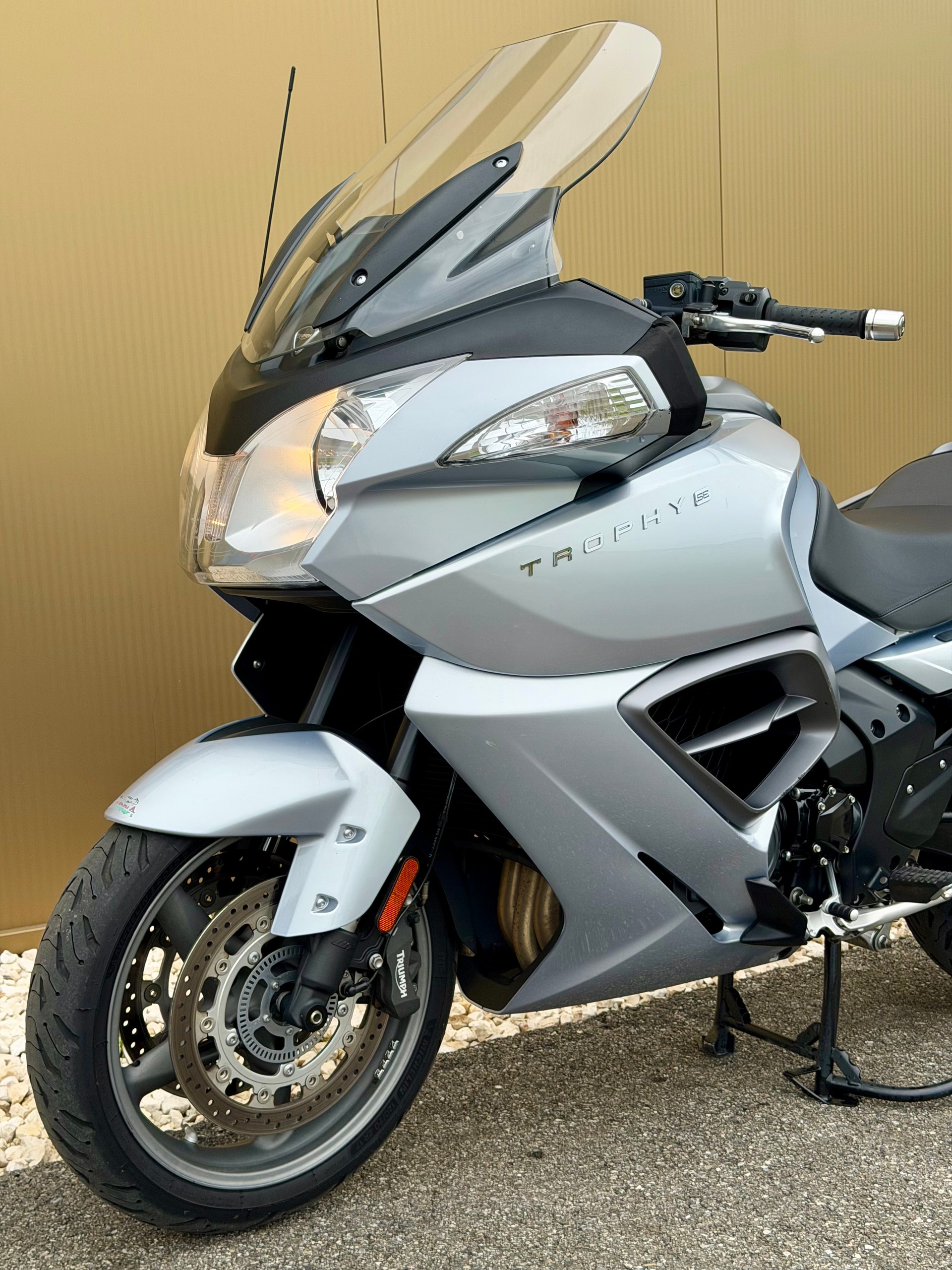TRIUMPH Trophy 1200 SE ABS-image-8