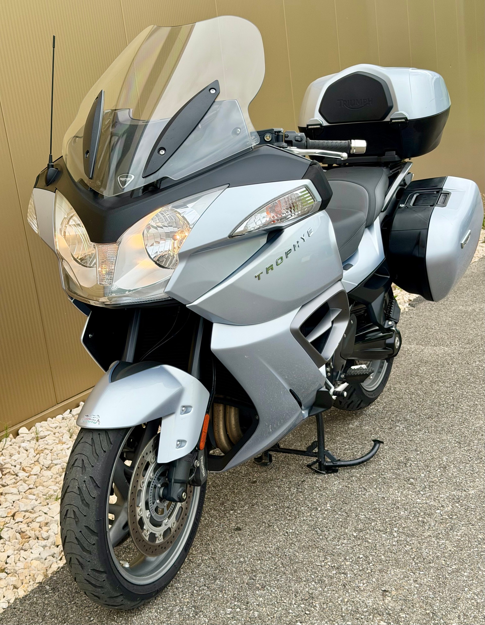 TRIUMPH Trophy 1200 SE ABS-image-7