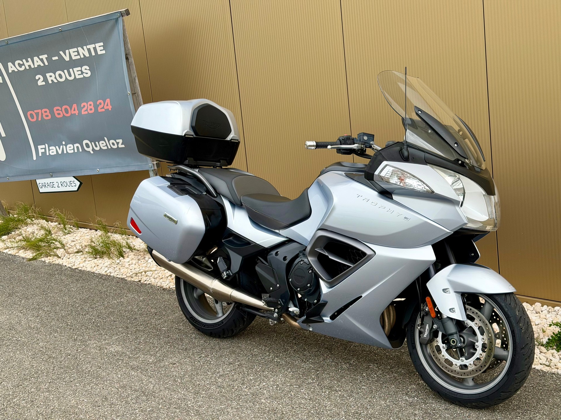 TRIUMPH Trophy 1200 SE ABS