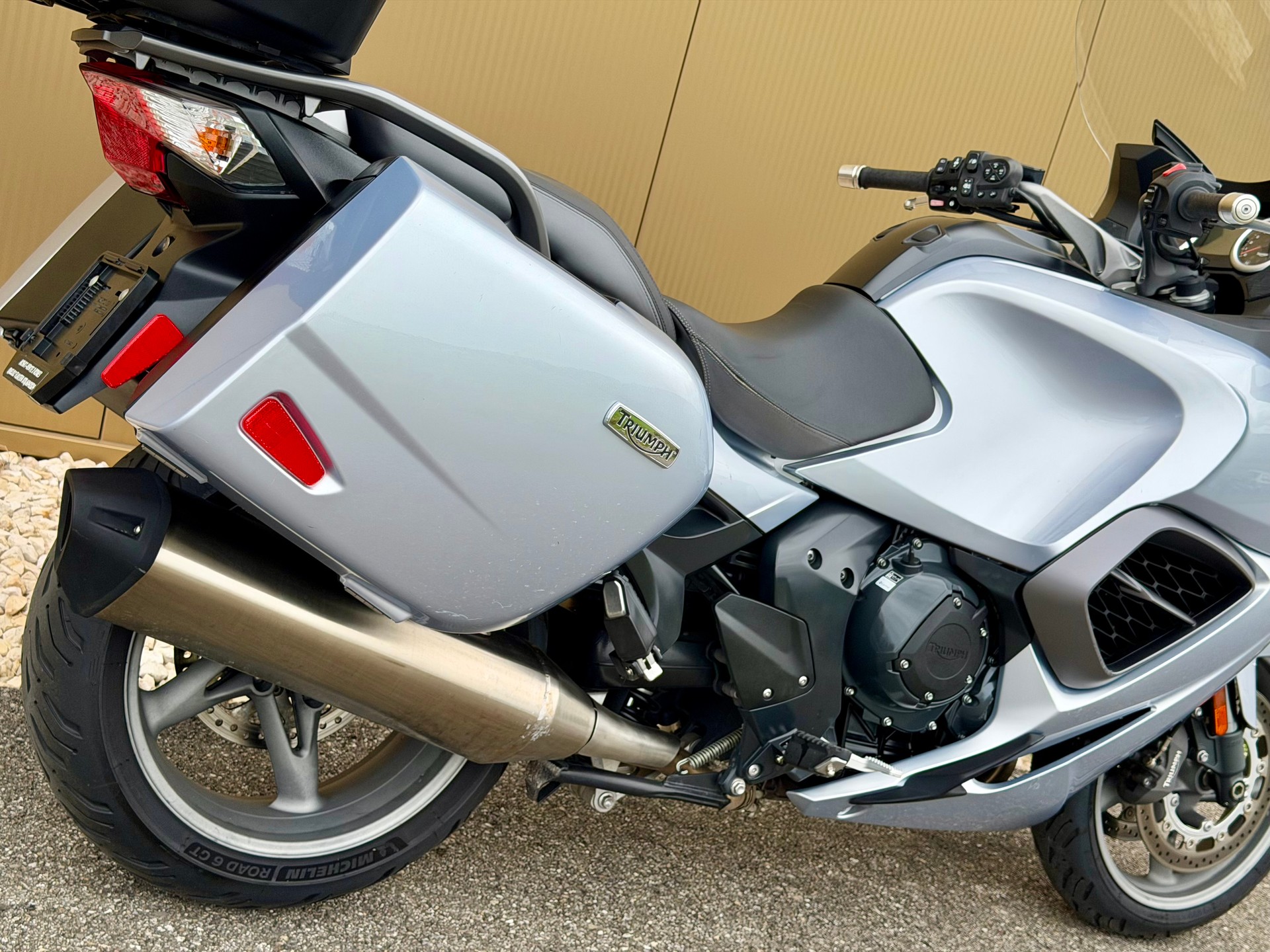 TRIUMPH Trophy 1200 SE ABS-image-6