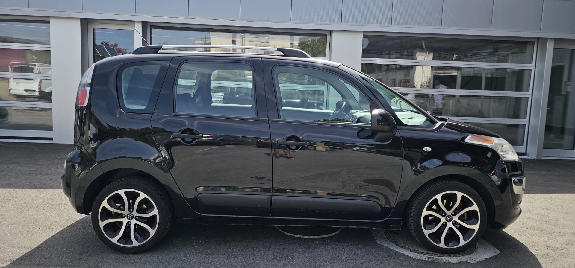 CITROEN C3 Picasso 1.2 Pure Tech Sélection-image-3
