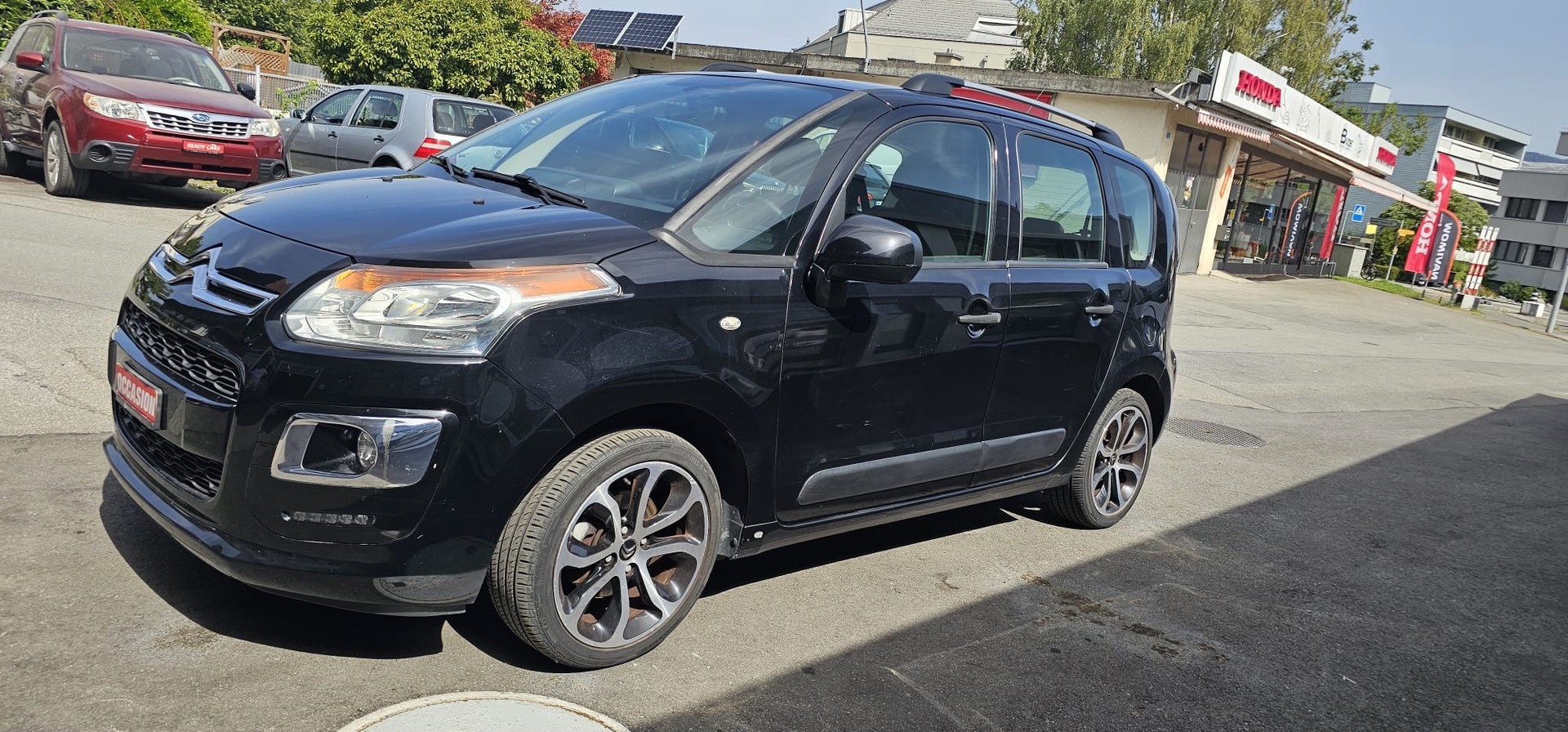 CITROEN C3 Picasso 1.2 Pure Tech Sélection-image-1