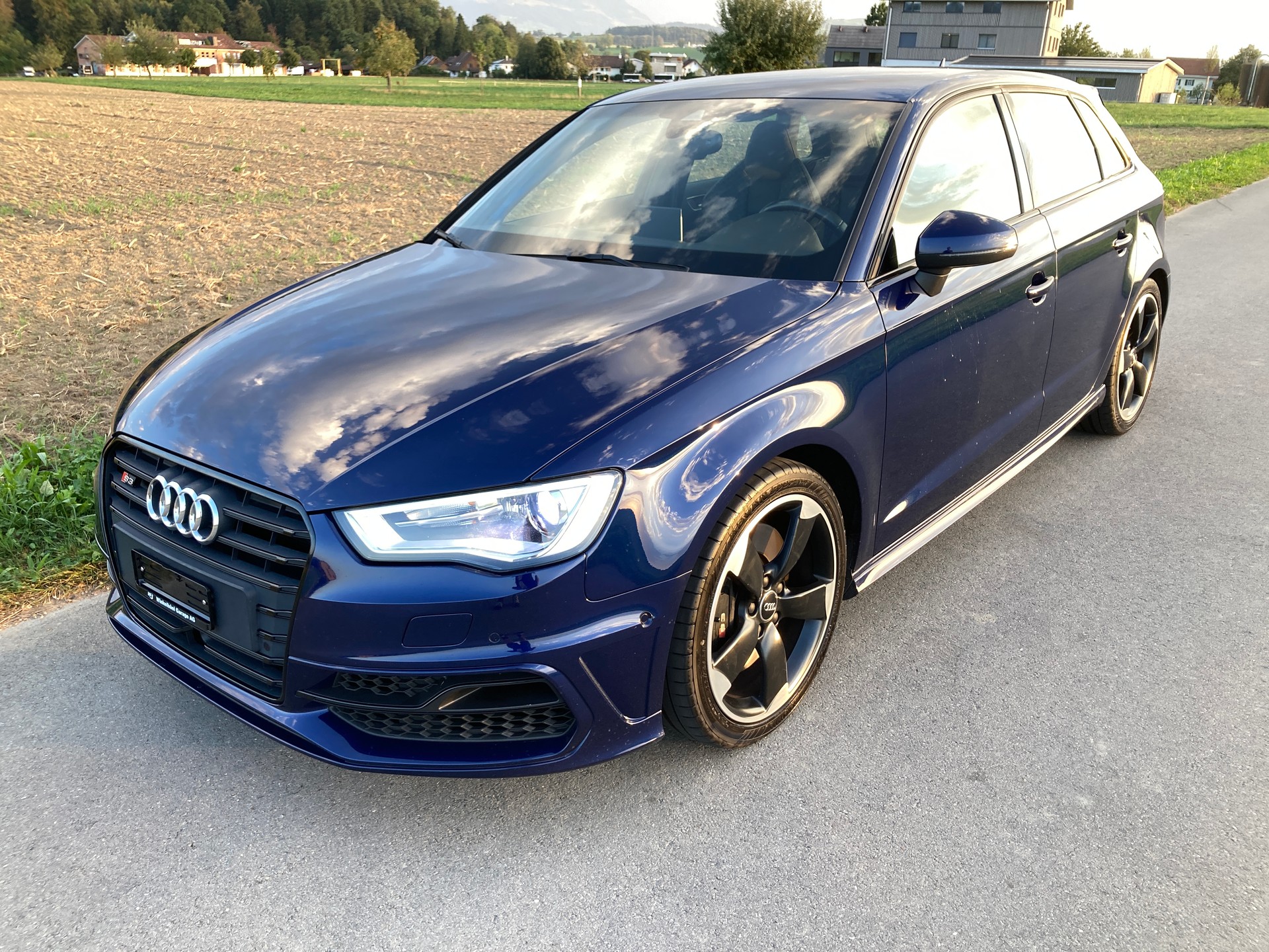 AUDI S3 Sportback 2.0 TFSI quattro S-tronic-image-0