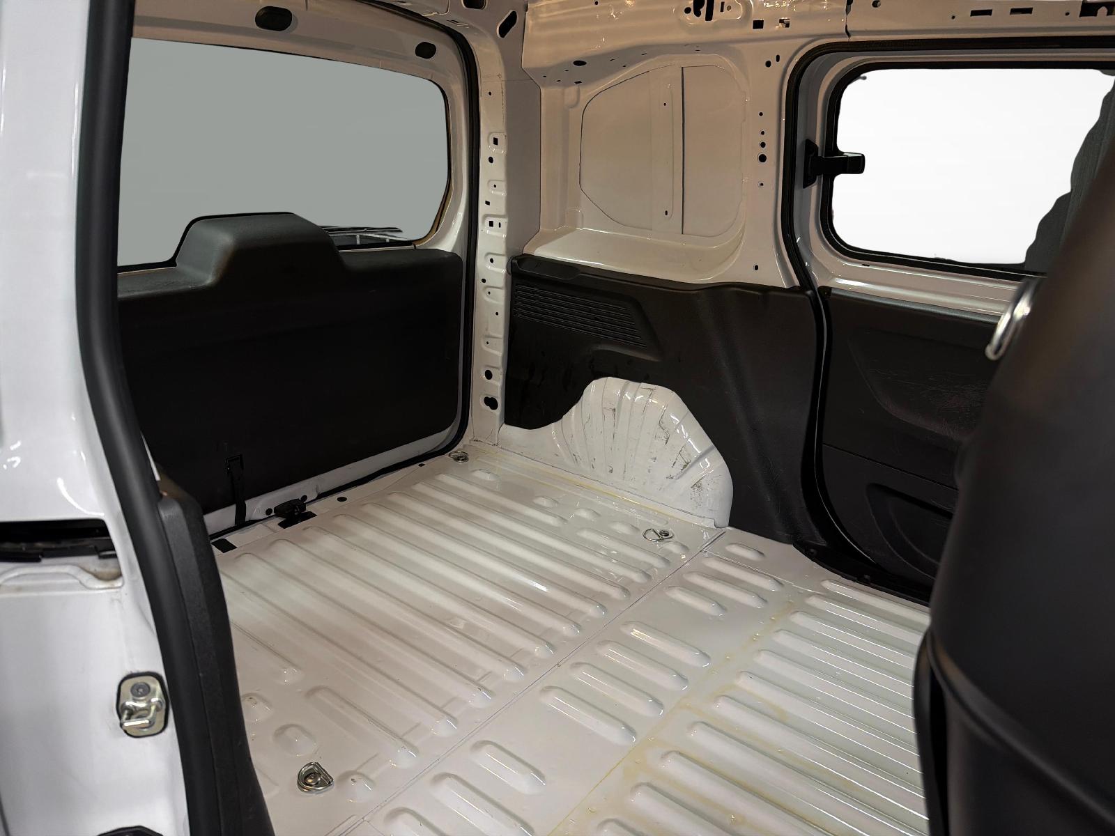 TOYOTA PROACE CITY Van L1 52KWh Active-image-10