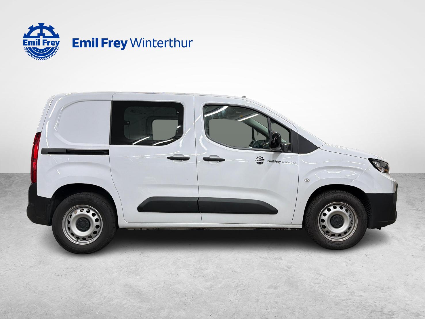 TOYOTA PROACE CITY Van L1 52KWh Active-image-5