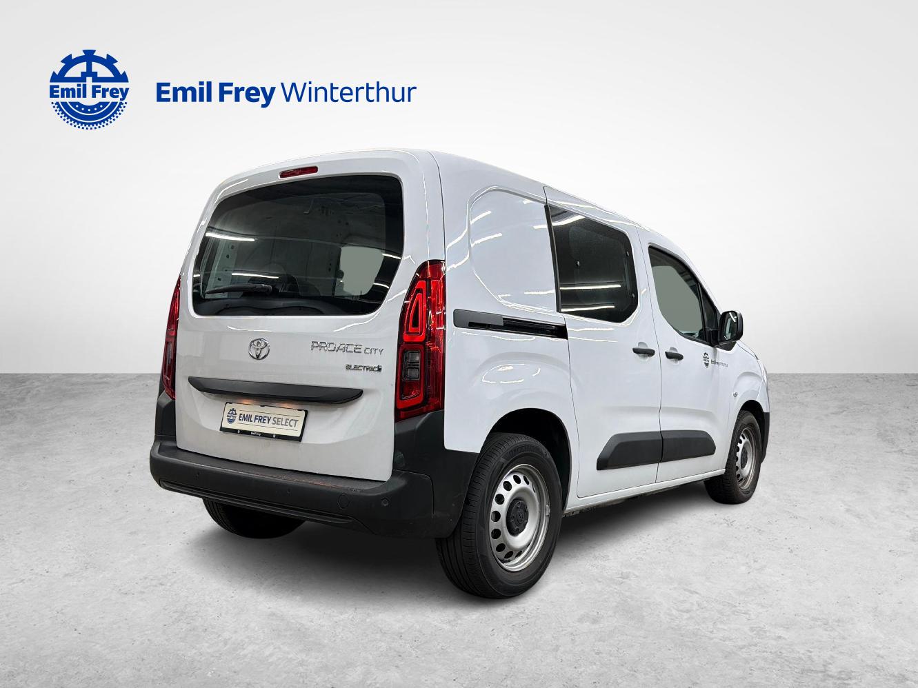 TOYOTA PROACE CITY Van L1 52KWh Active-image-4