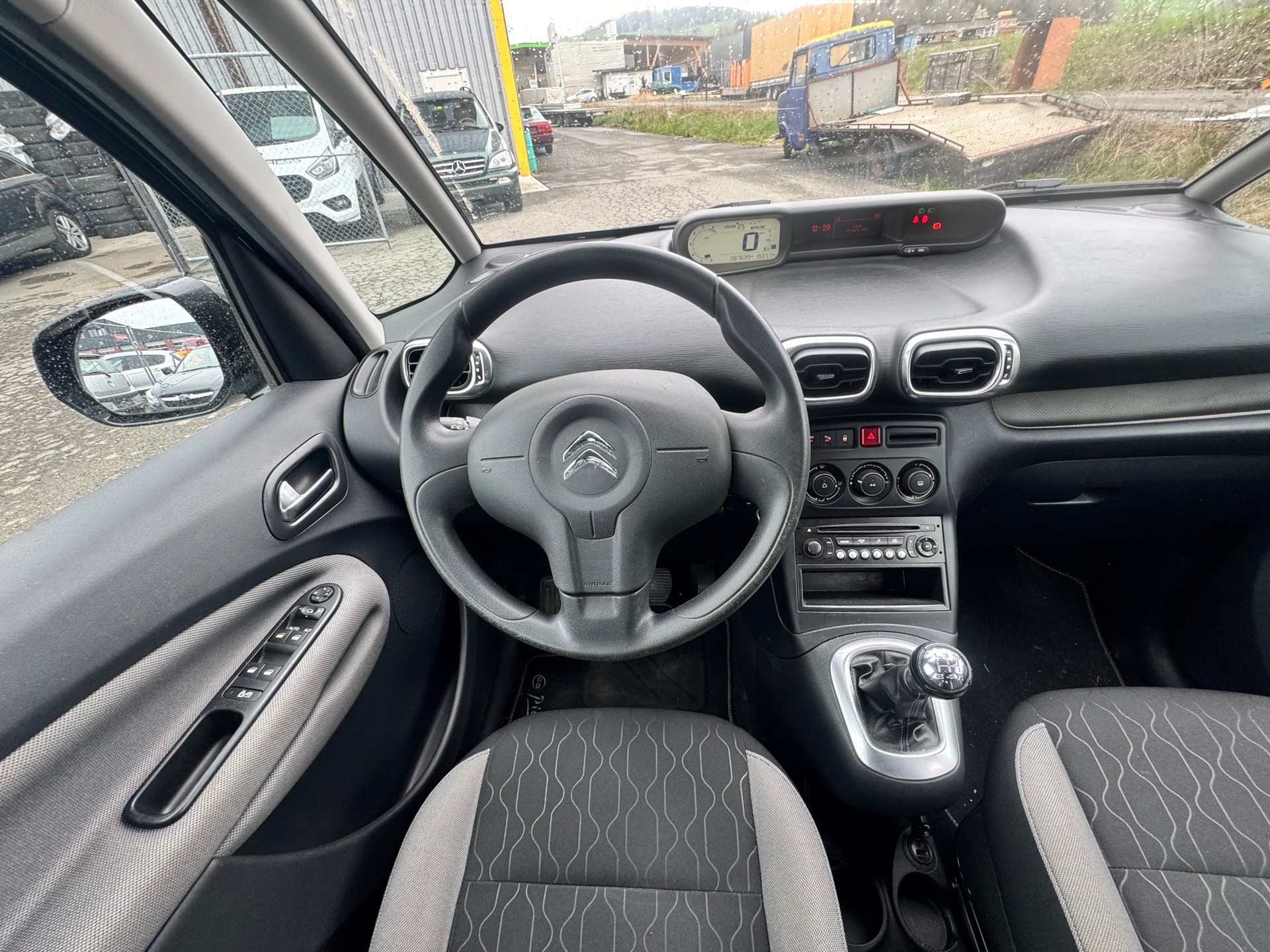 CITROEN C3 Picasso 1.6i 16V Séduction-image-7