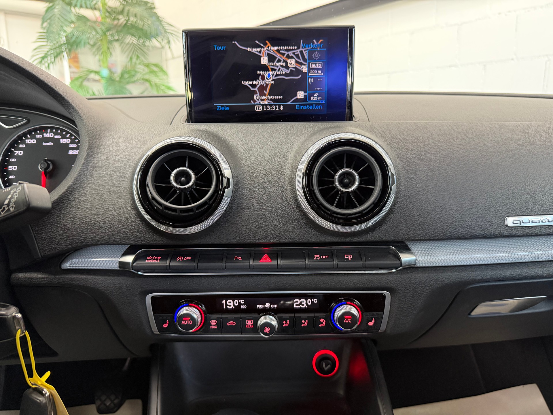 AUDI A3 Sportback 1.6 TDI Ambiente Quattro ⭐️-image-13