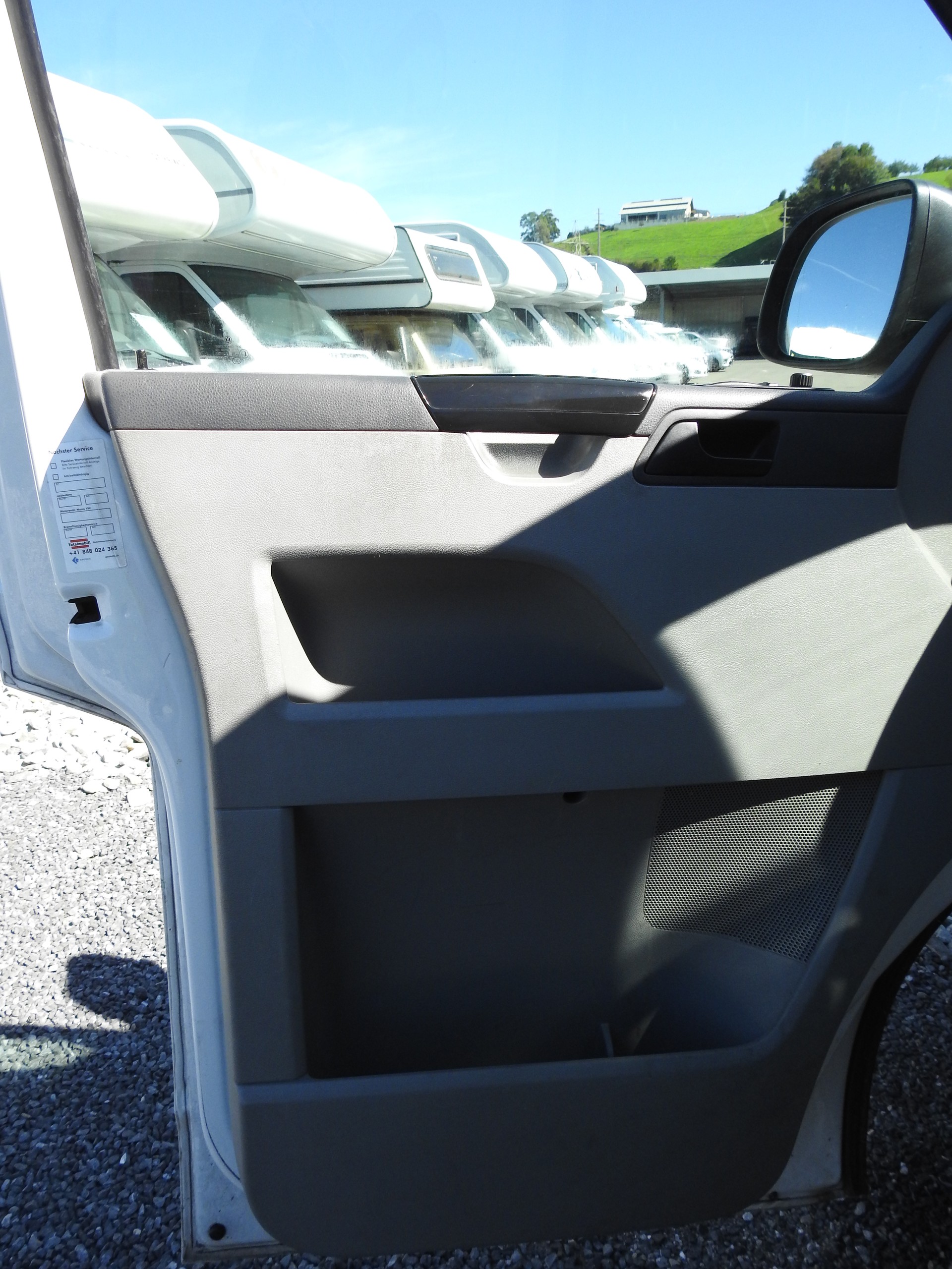 VW T5 2.0 TDI-image-10