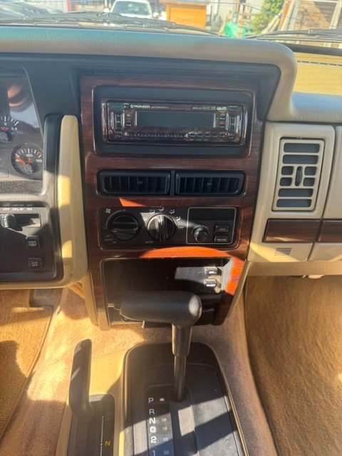JEEP Grand Cherokee 5.2 Limited Automatic-image-1
