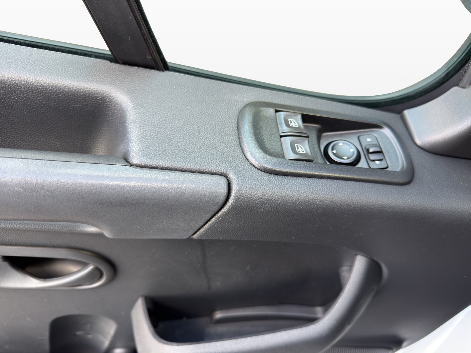 RENAULT Master P35 2.3 Blue dCi 145 L3 Grand Volume-image-9