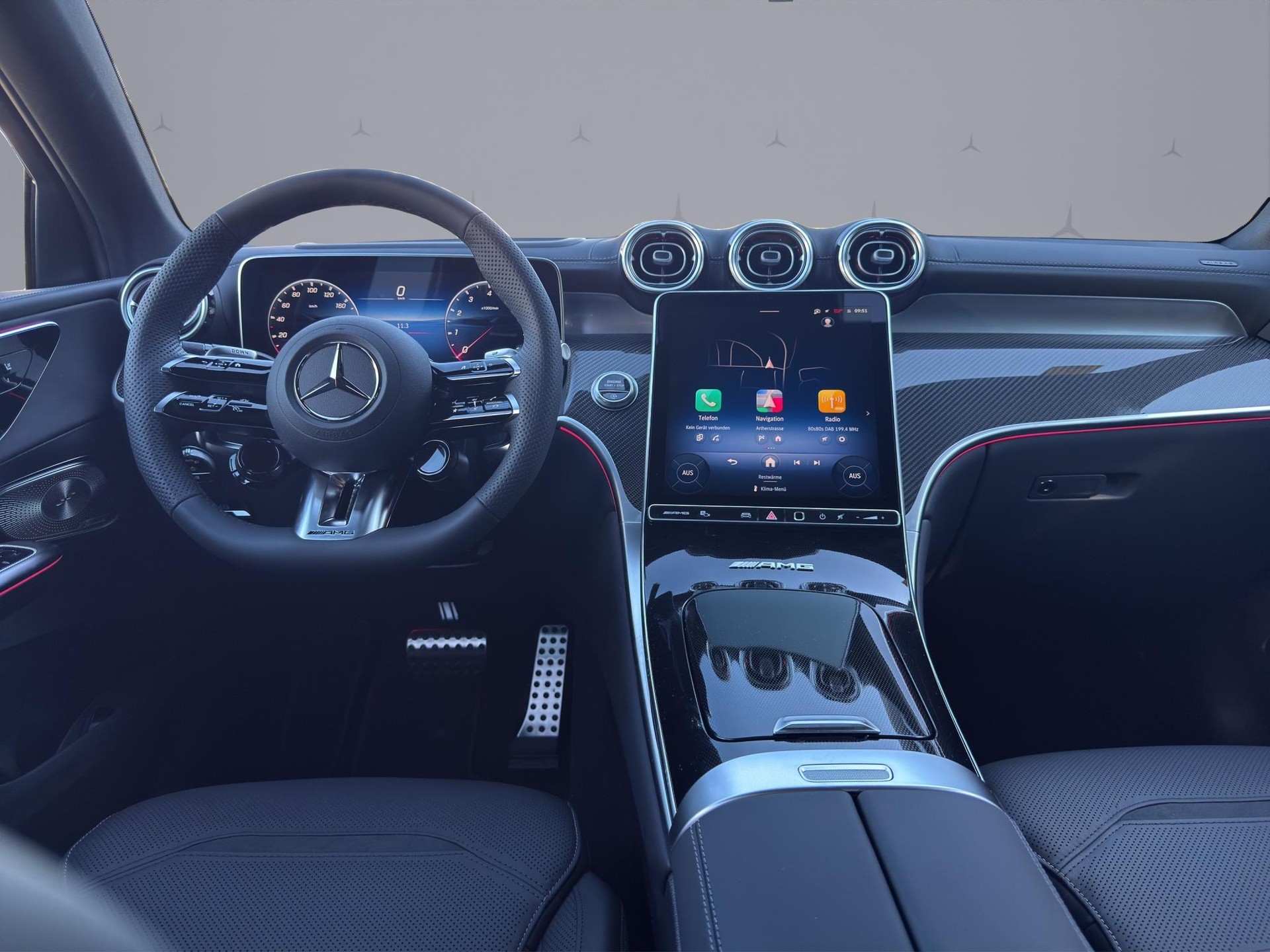 MERCEDES-BENZ 53 AMG 4matic+ Coupé-image-12