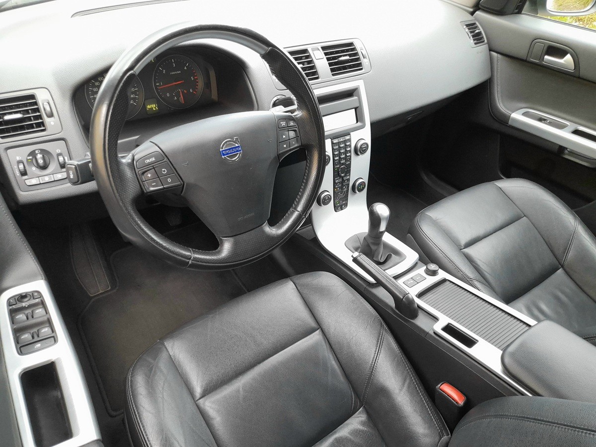 VOLVO V50 1.6D DRIVe Start/Stop Momentum-image-5