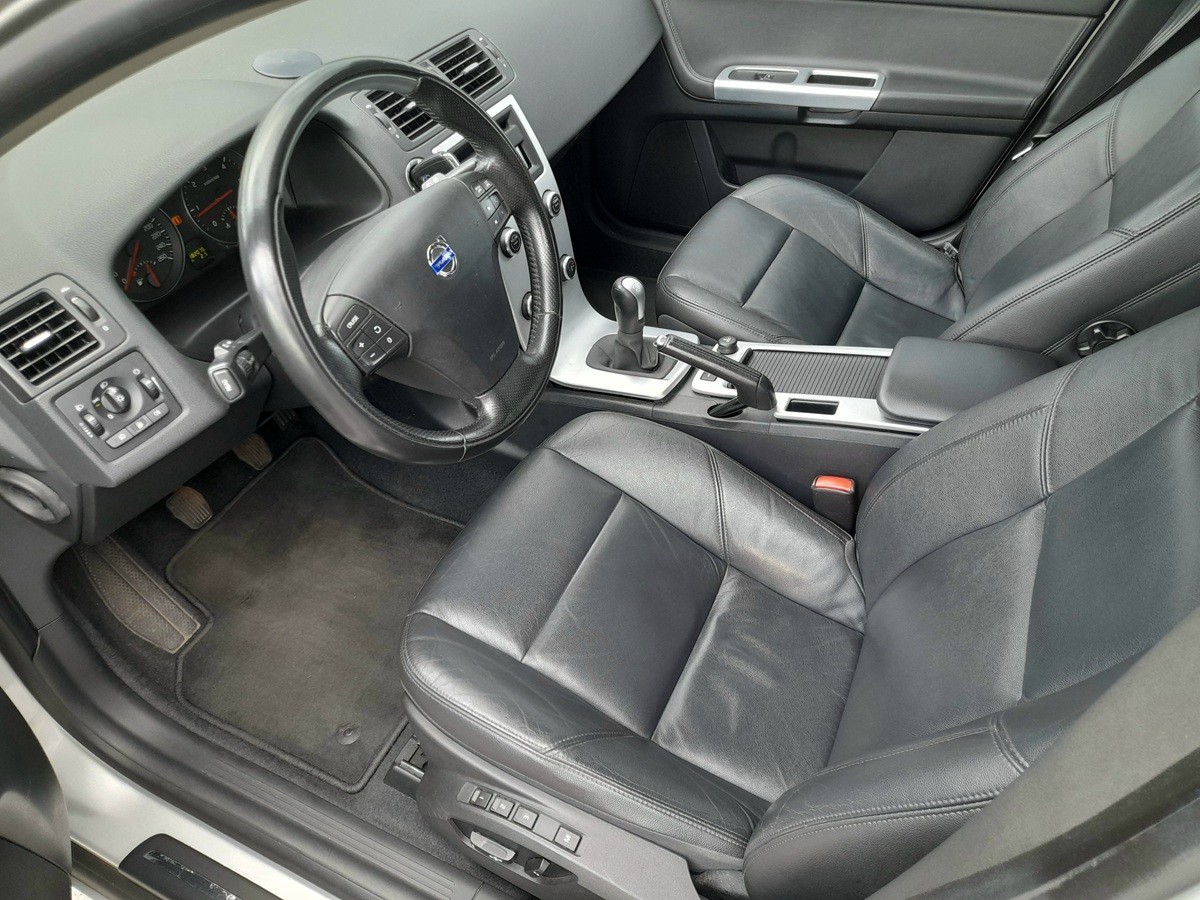 VOLVO V50 1.6D DRIVe Start/Stop Momentum-image-6