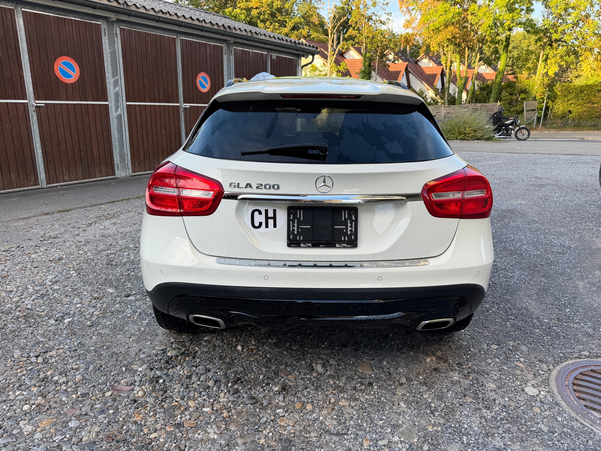 MERCEDES-BENZ GLA 200 Urban 7G-DCT-image-6