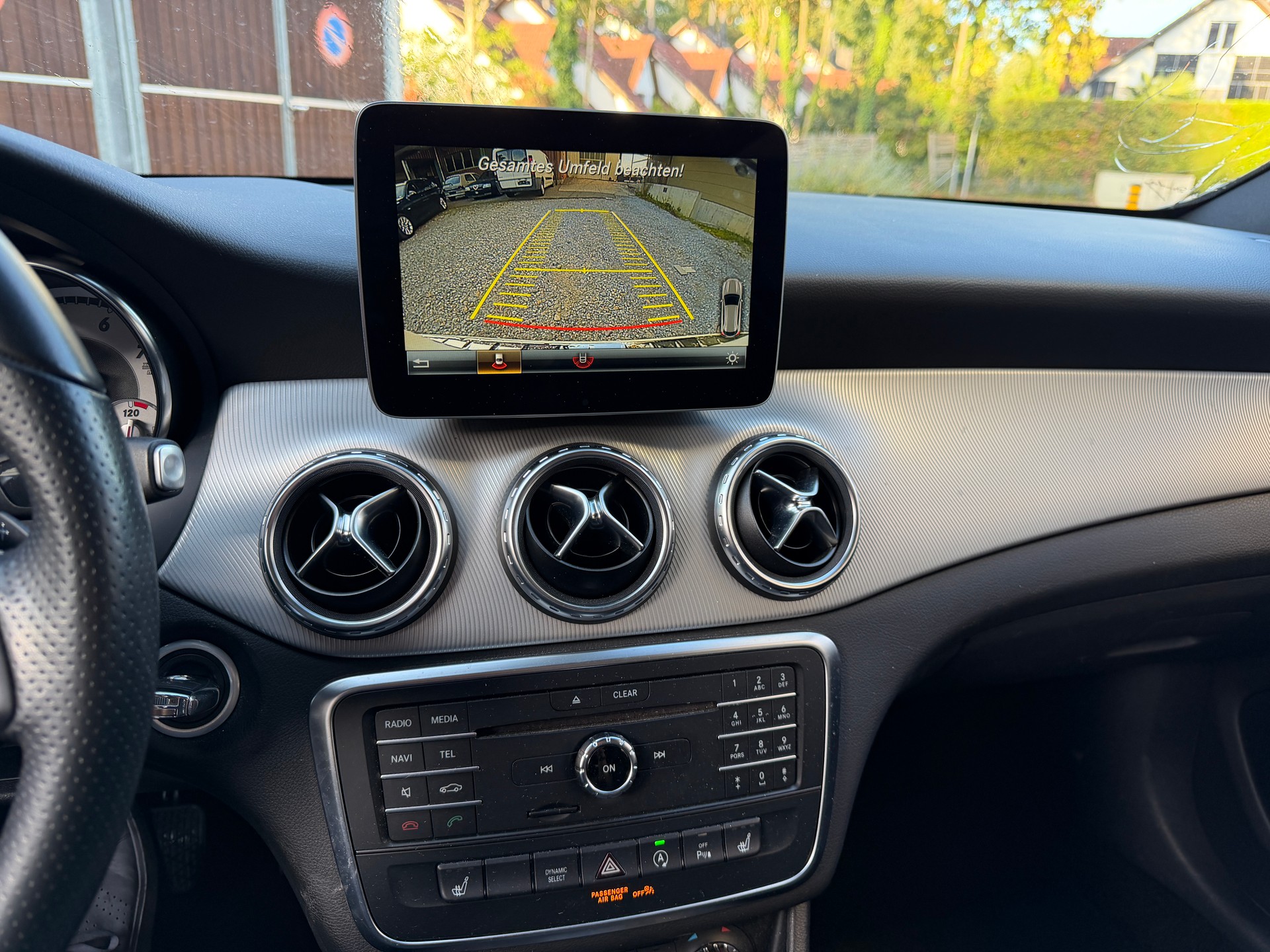 MERCEDES-BENZ GLA 200 Urban 7G-DCT-image-13