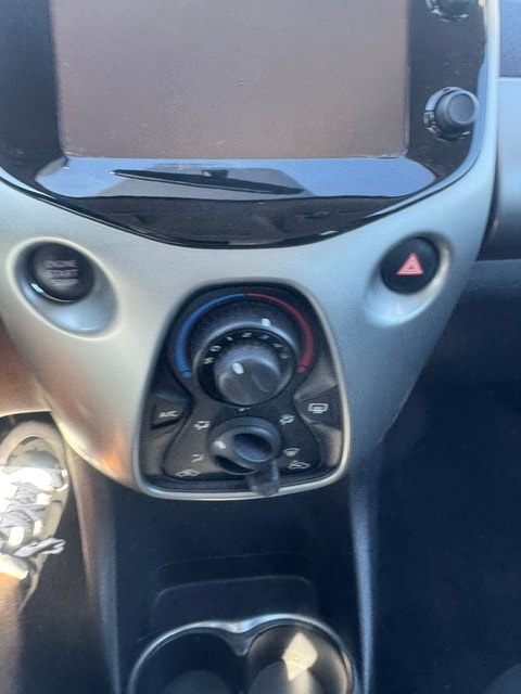TOYOTA Aygo 1.2 VVT-i Trend-image-2