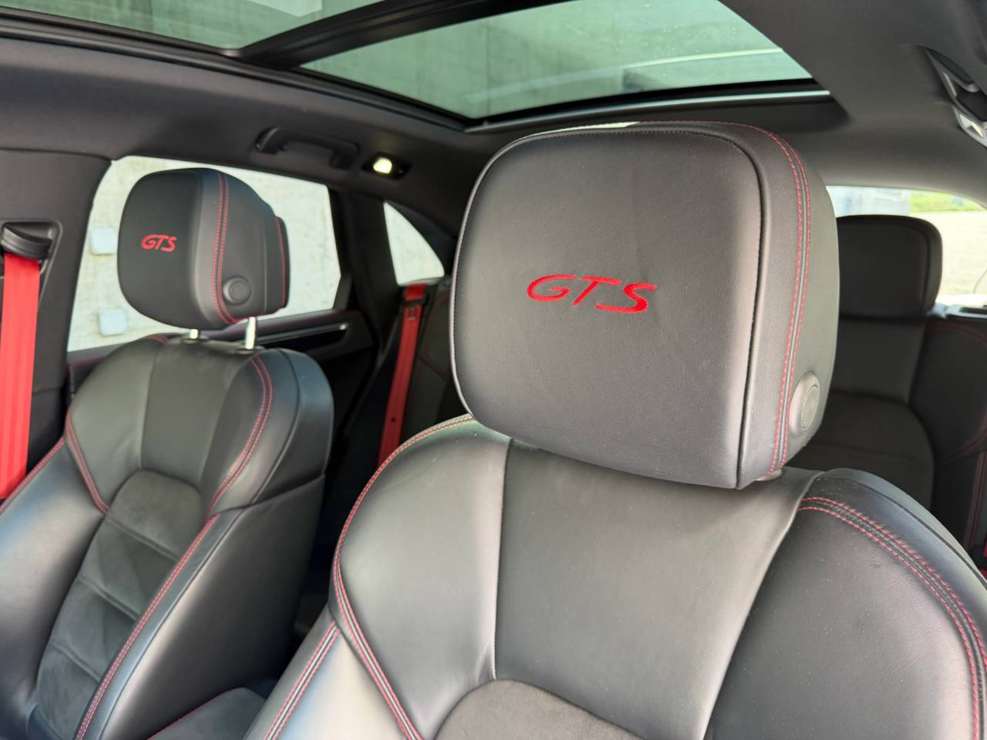PORSCHE Macan GTS-image-20
