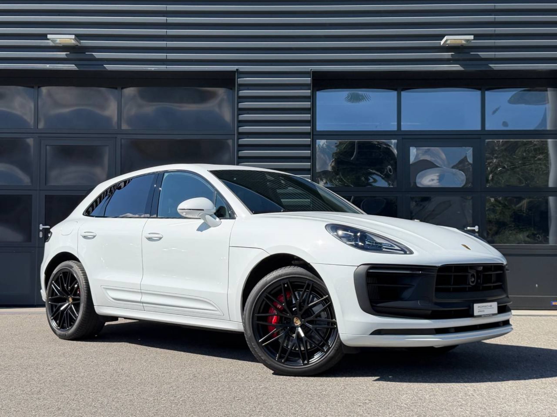 PORSCHE Macan GTS-image-8