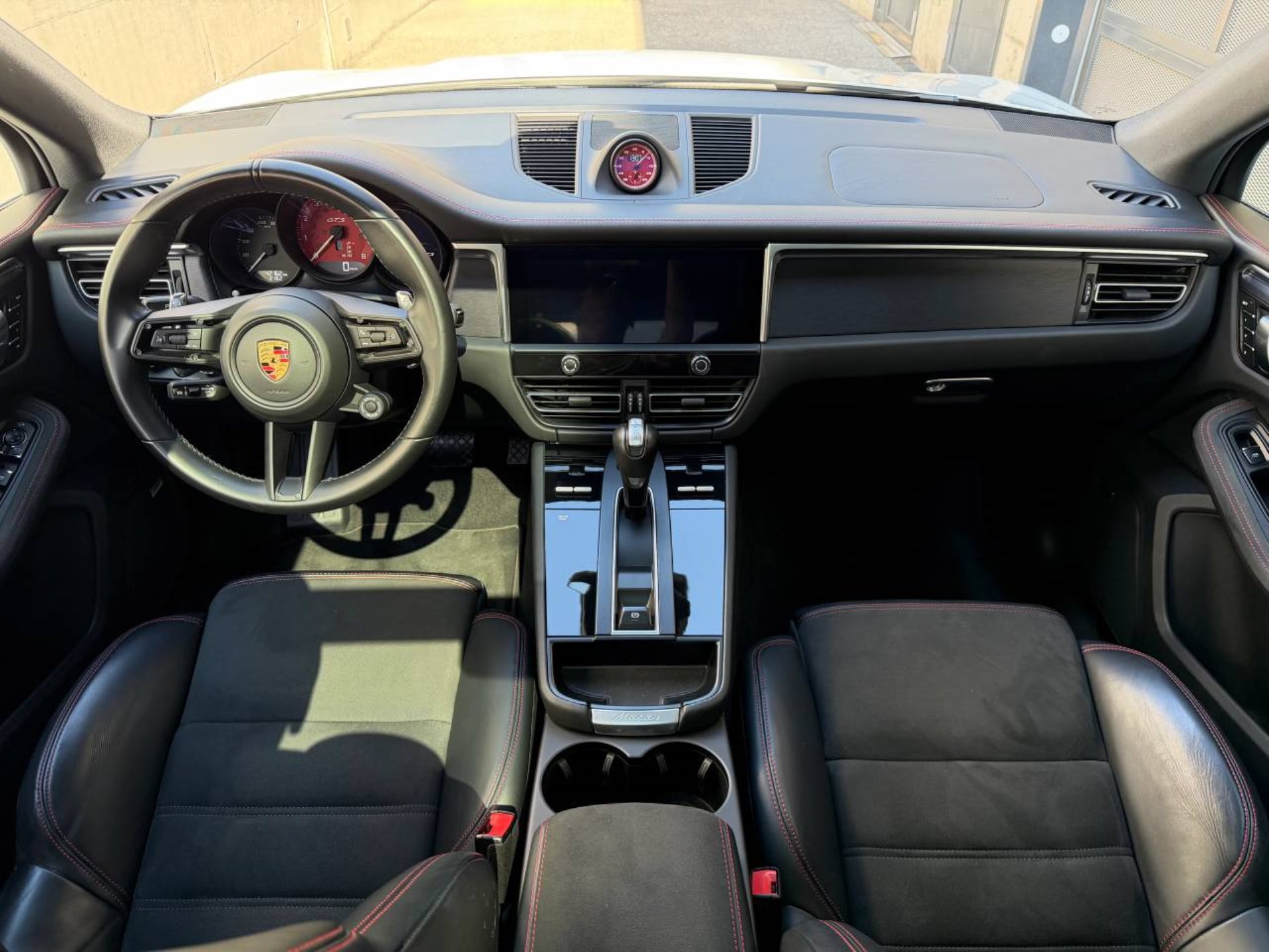PORSCHE Macan GTS-image-13