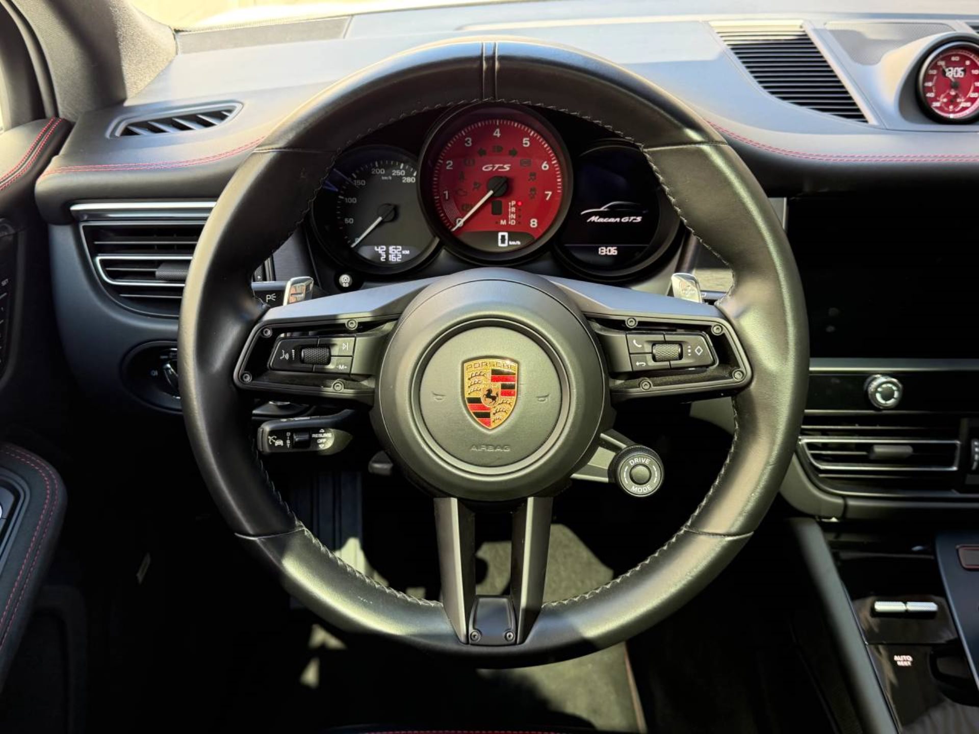 PORSCHE Macan GTS-image-12