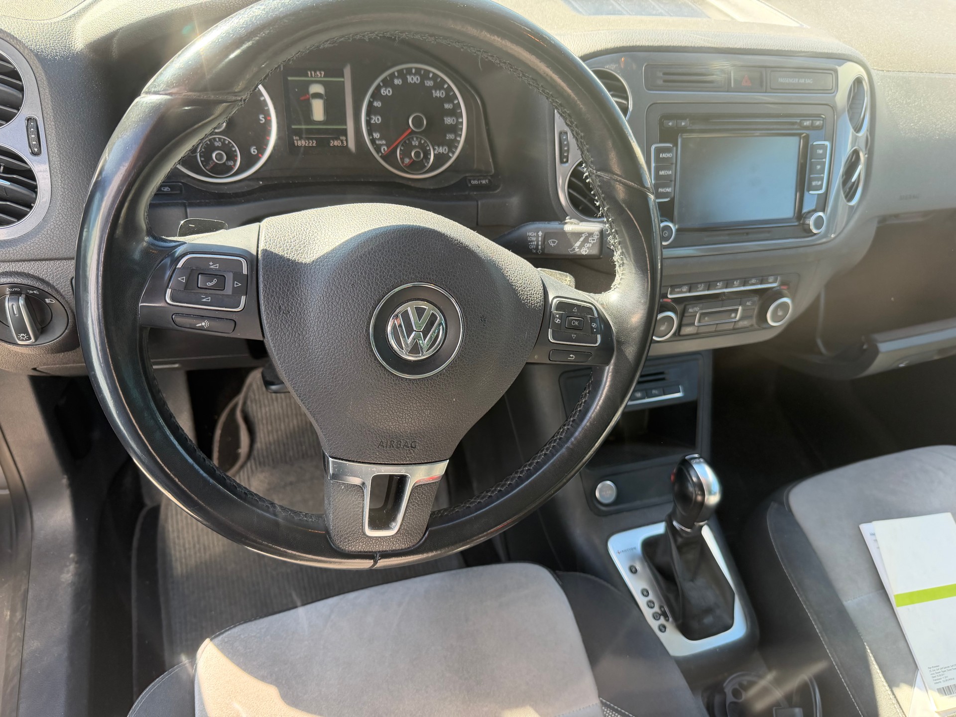 VW Tiguan 2.0 TDI BlueMotion Track&Style 4Motion DSG-image-5