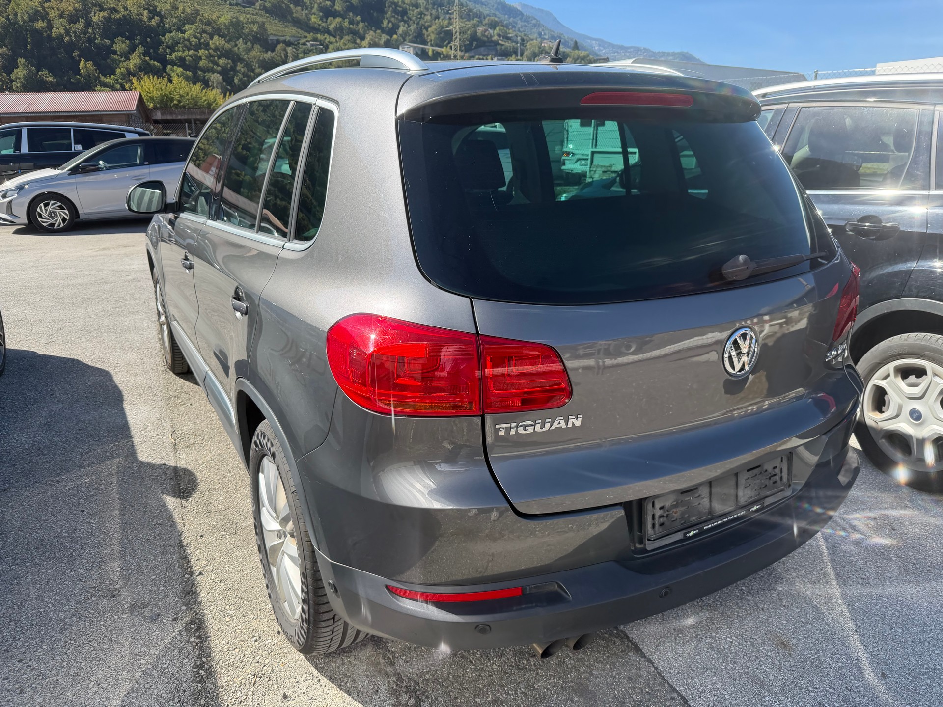 VW Tiguan 2.0 TDI BlueMotion Track&Style 4Motion DSG-image-4