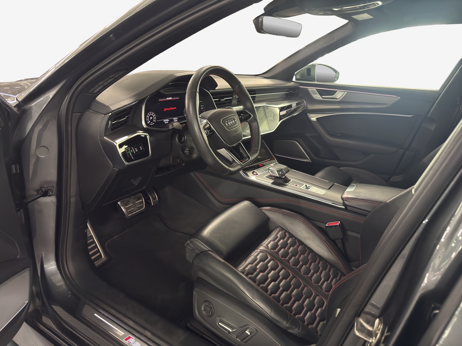 AUDI RS6 Avant 4.0 TFSI V8 quattro-image-7