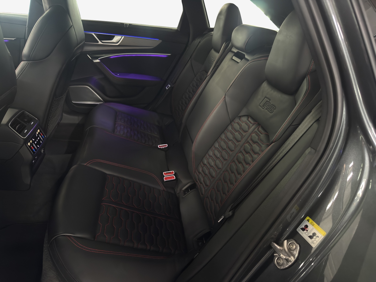 AUDI RS6 Avant 4.0 TFSI V8 quattro-image-11