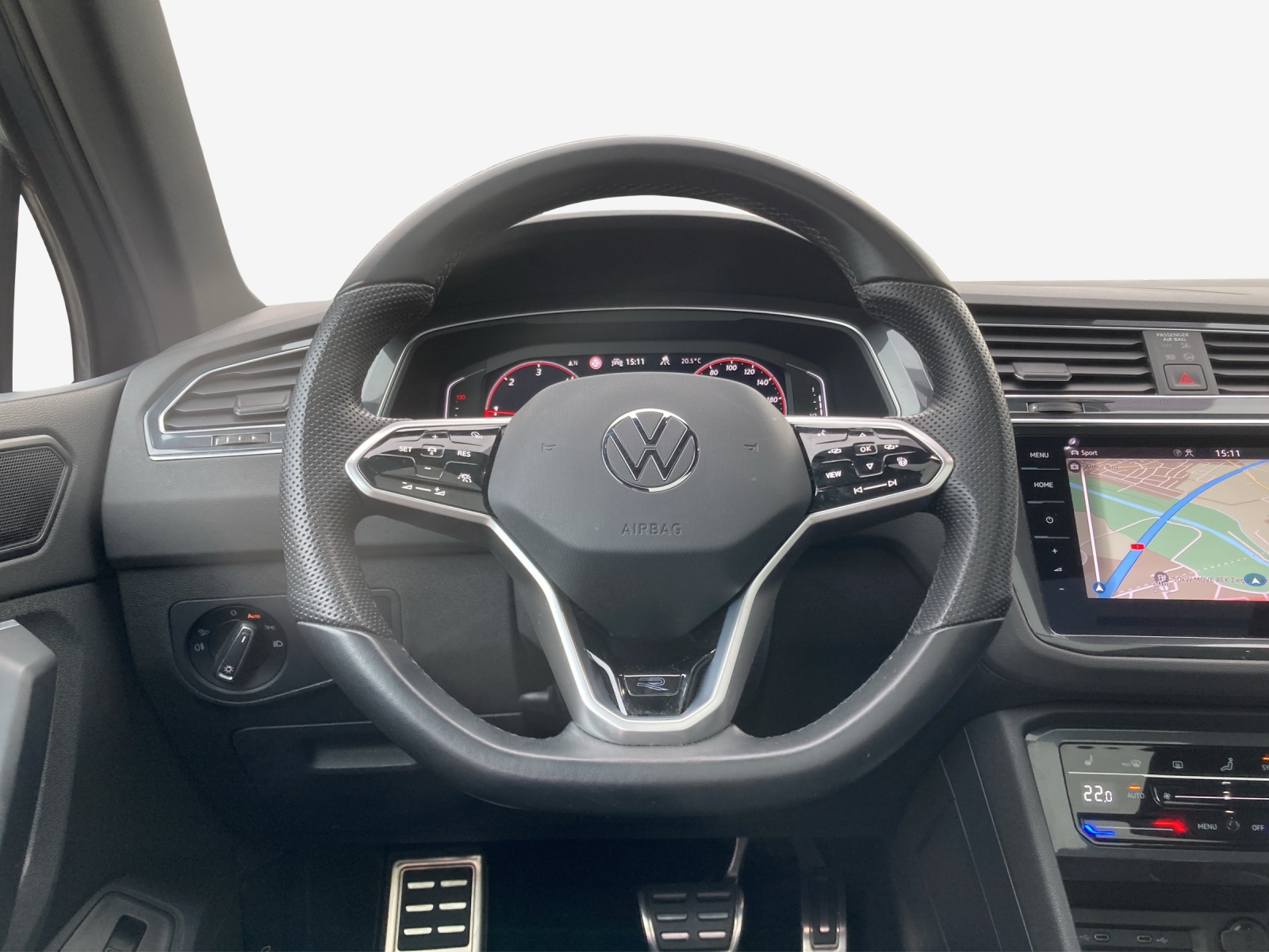 VW Tiguan 2.0 TDI SCR R-Line 4Motion DSG-image-9
